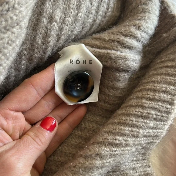 Like new Róhe cardigan - Picture 4 of 4